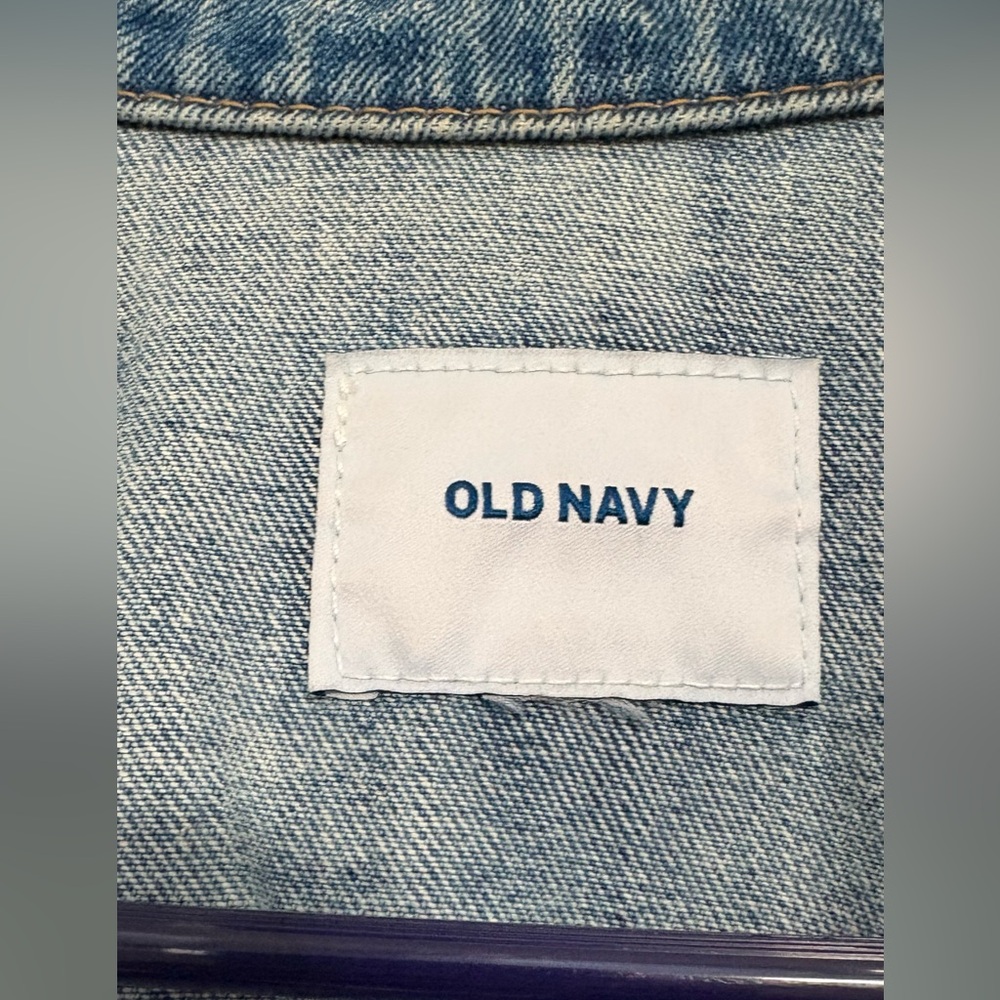 Distressed Jean jacket - Picture 2 of 5